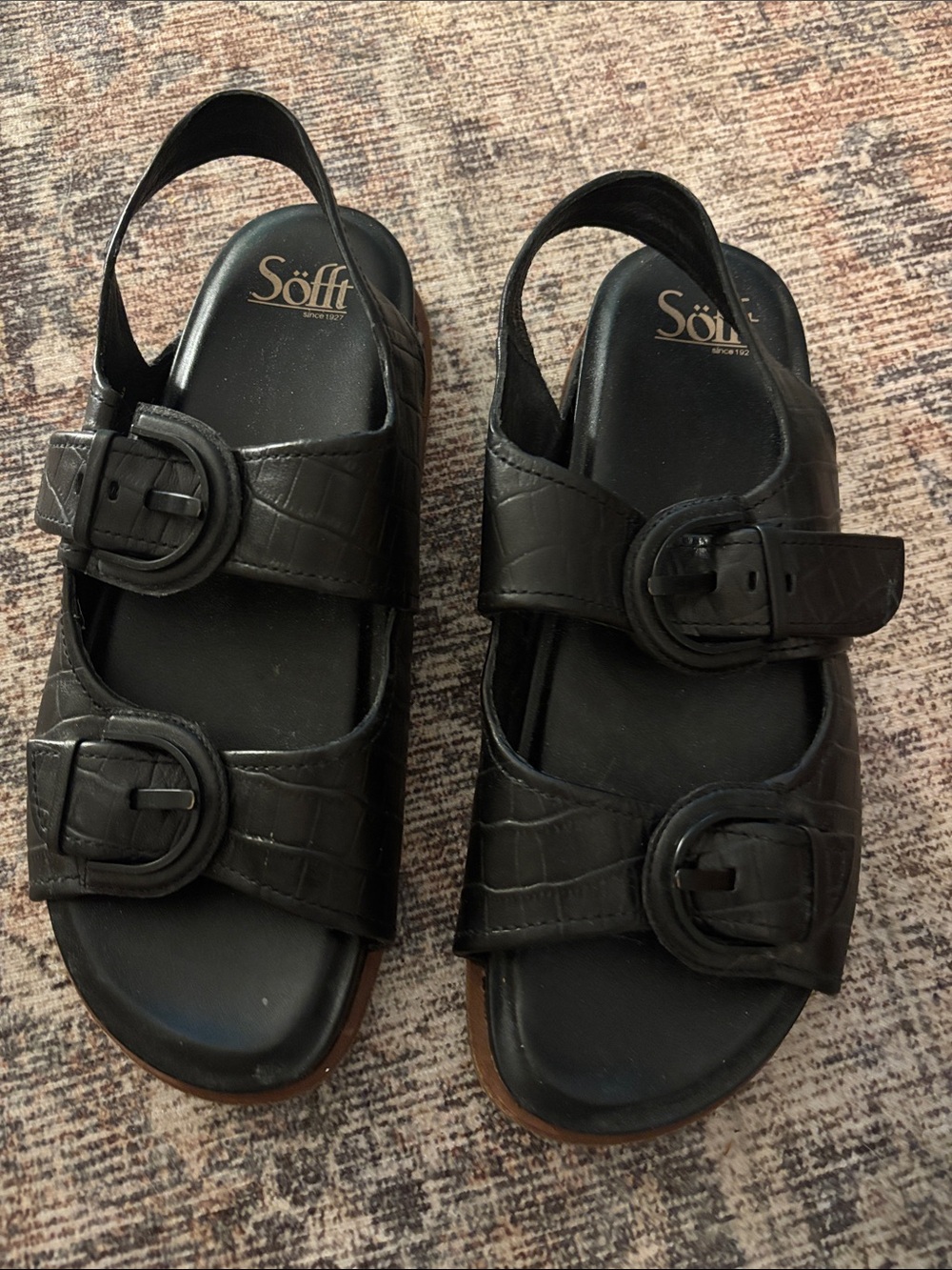 Sofft Embossed Leather Sandals - Picture 5 of 6